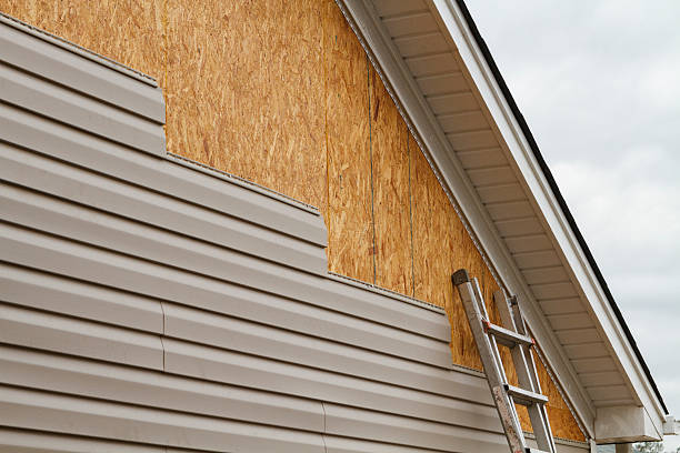 24/7 Emergency Vinyl Siding experts in Montgomery, OH